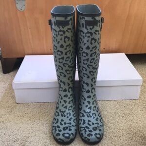 NWOB! HUNTER Size 10 leopard print tall rain boots